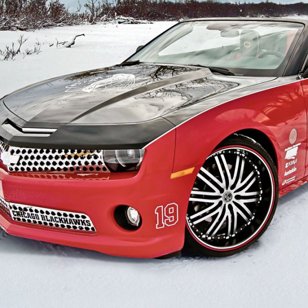 2 Crave® - Gloss Black Red Pinstripe on Chevy Camaro