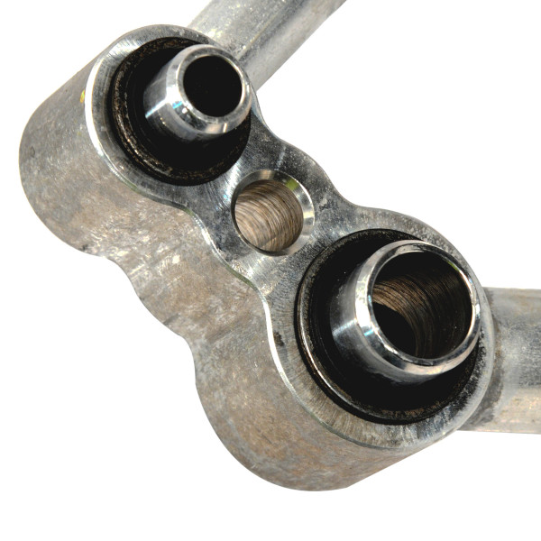 thumbnail image 2 of GM Genuine Parts Air Conditioning Hose Assembly - 15-34742 & 19330885 Replacement 2 of 11