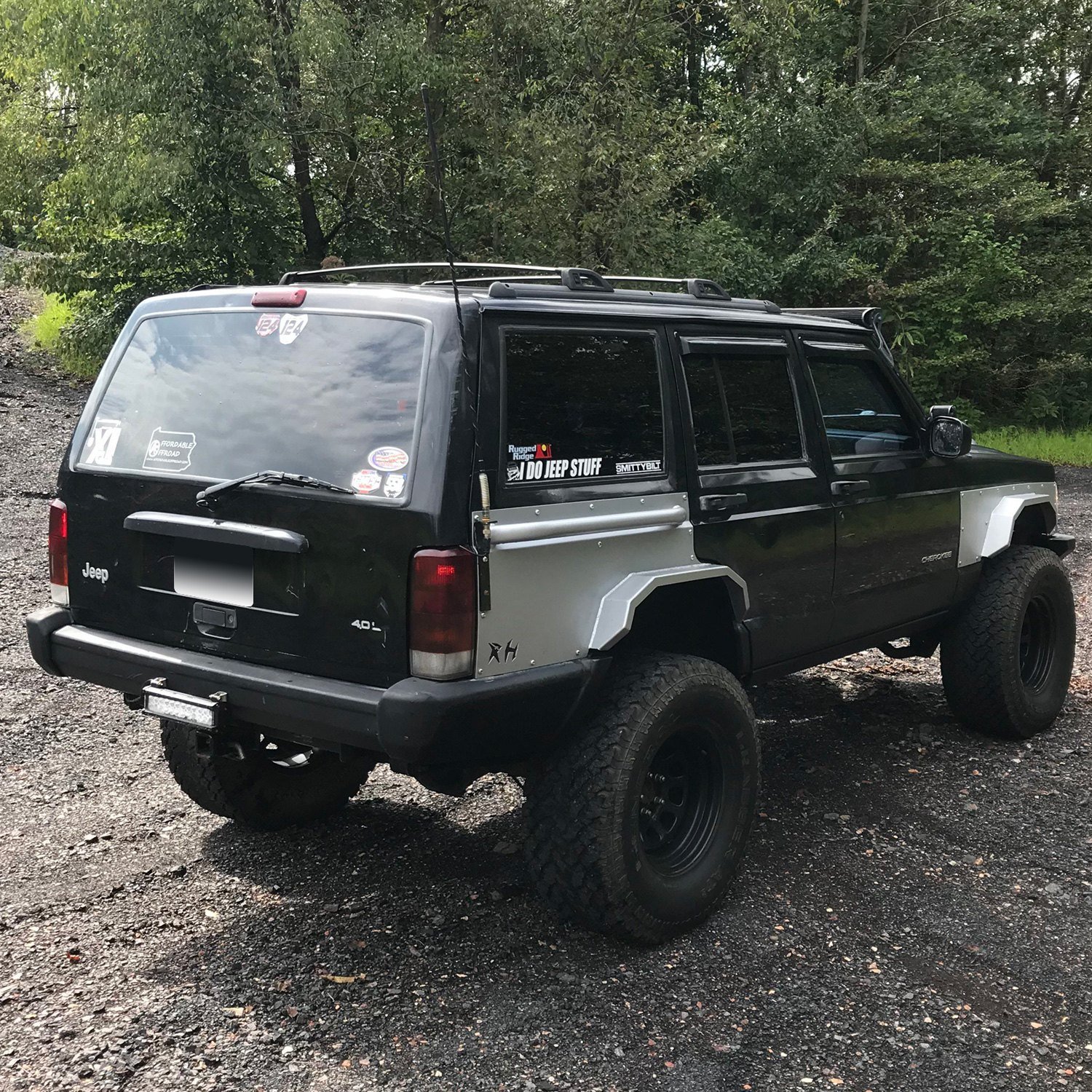 Affordable Offroad® xjflaresrear Elite Raw Rear Body Armor with Flares