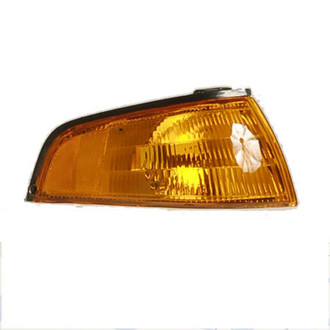 Alzare® - Passenger Side Replacement Turn Signal Light (Standard Line)