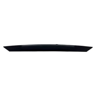 Alzare® GM1904118 - Upper Center Tailgate Molding (Standard Line)