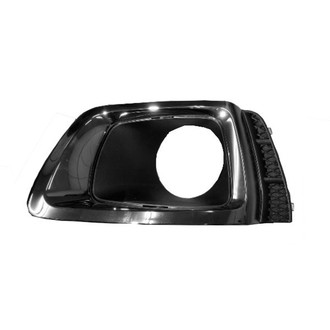 Alzare® SU1039107 - Front Passenger Side Fog Light Bezel (Standard Line)