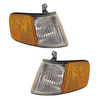Alzare® - Driver Side Replacement Turn Signal/Corner Light Set (Standard Line)