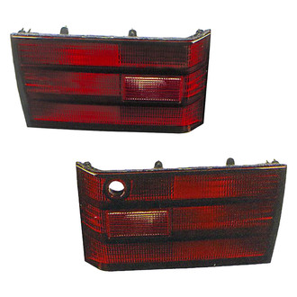 Alzare® - Driver and Passenger Side Replacement Tail Lights (Standard Line)