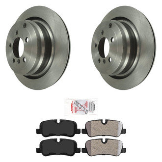 AmeriBRAKES® - AmeriPRO™ Plain Rear Brake Kit with Semi-Metallic Pads