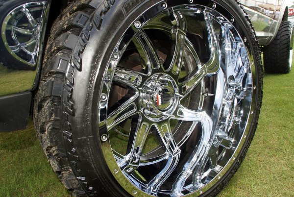 AMERICAN TRUXX® AT162 VORTEX Wheels - Chrome Rims AMERICAN TRUXX® AT162 VORTEX Wheels - Chrome Rims