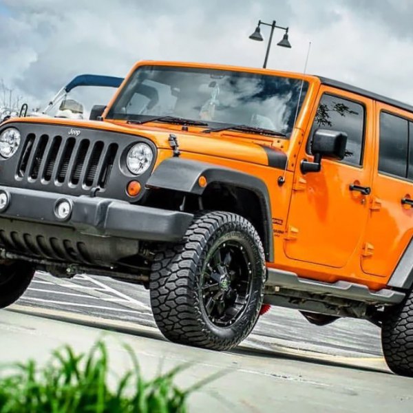 AMP® - MUD TERRAIN ATTACK FRONT MT On Jeep Wrangler