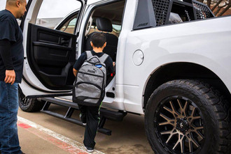  Easier entry. The two-step design offers easy access for all passengers, including young and elderly.