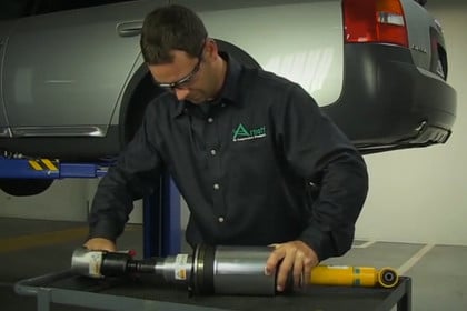Arnott® - Rear Driver or Passenger Side Heavy Duty Air Spring Installation