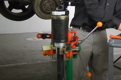 Arnott® - Front Driver or Passenger Side Air Spring Installation