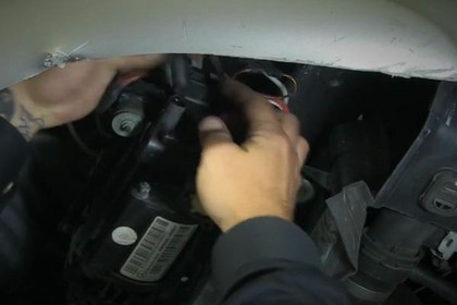 Arnott® - Air Suspension Compressor Installation