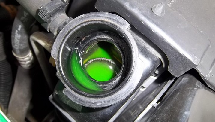 antifreeze-explained-what-it-does-and-why-it-s-needed