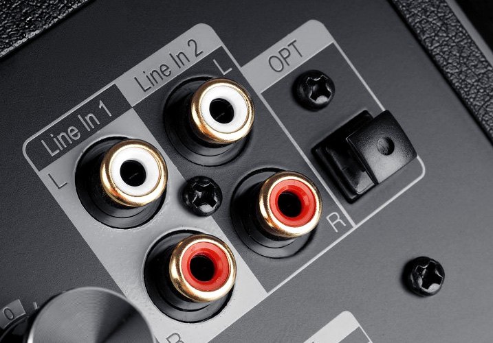 Connecting the Wires to the Amp