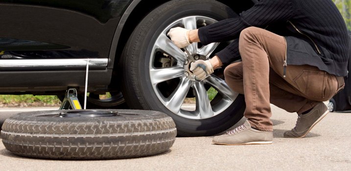 How To Change A Flat Tire