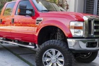 Nerf Bars vs. Running Boards: Comparison Guide