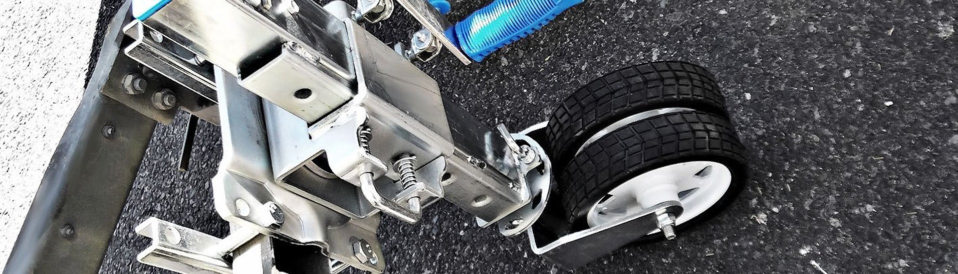 Trailer Jacks Keep Your Load Level and Secure