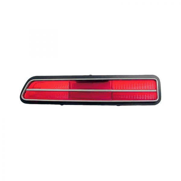 Auto Metal Direct® - CHQ™ Driver Side Replacement Tail Light Lens, Chevy Camaro