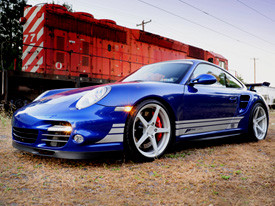 AWE Tuning® - Blue Porsche