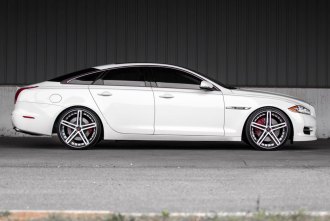 EX20 Gloss White Face Gloss Black Jaguar XJ