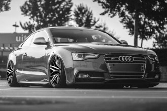 EX30 Black Mirror Face Milled Accents Audi A5