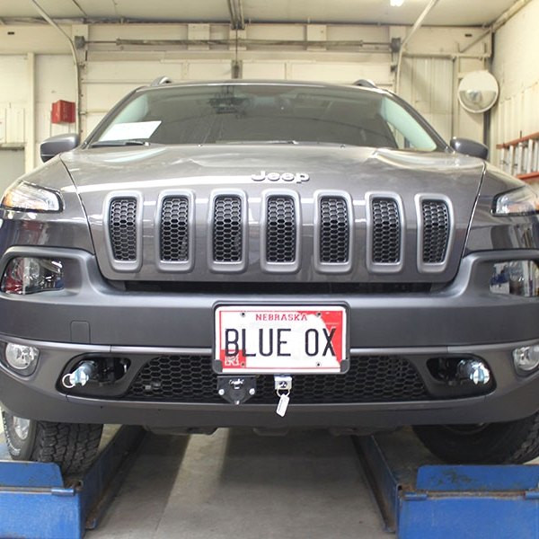 Blue Ox® Jeep Cherokee 2018 Base Plate Kit with Removable Attachment Tabs