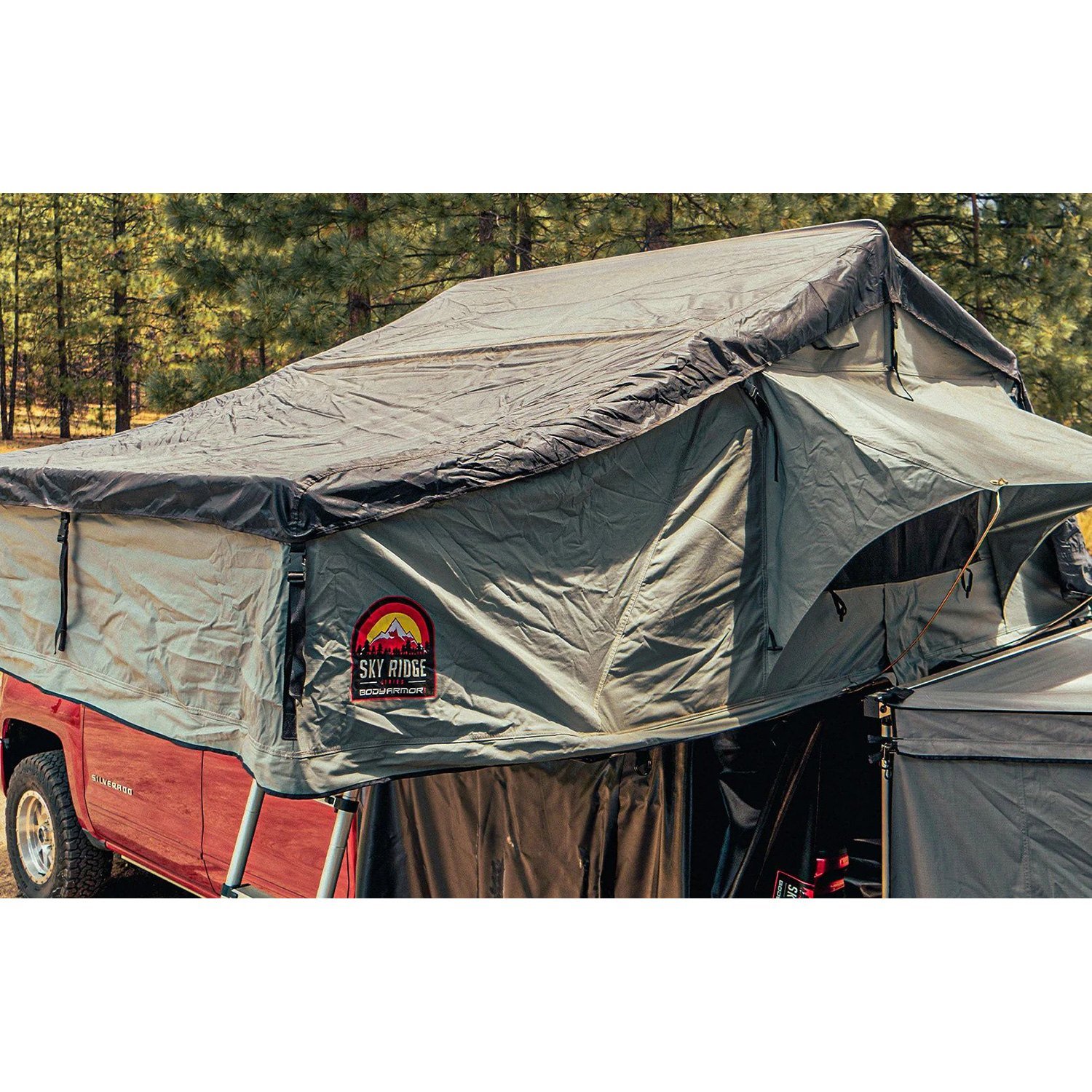 Body Armor 4x4® 20011 Skyridge Series Pike 3Person Rooftop Tent