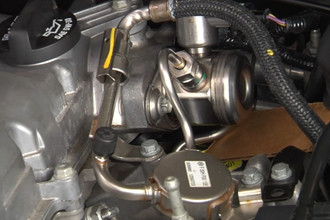 Removing and Installing a GDI Injector