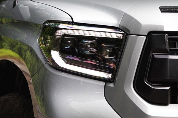 Personalize Your Lighting With Morimoto 2014-2020 Tundra XB Headlights