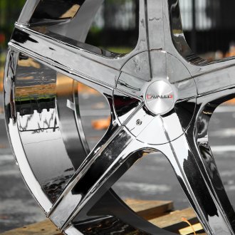 Cavallo® - CLV 3 Chrome Outdoor Close Up