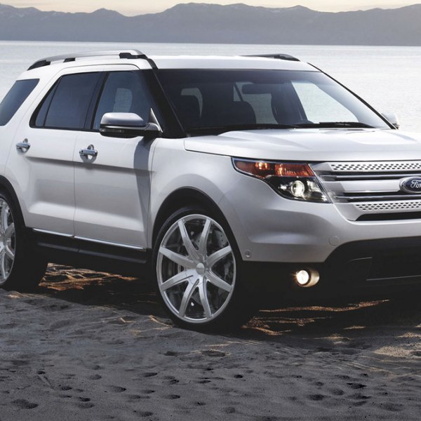 Cavallo® - CLV 8 Chrome Ford Explorer
