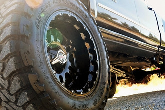 LT-1 Gloss Black on Chevrolet Silverado