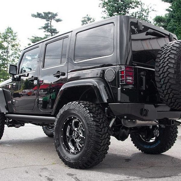 COOPER® - Discoverer STT Tires on Jeep Wrangler Rubicon