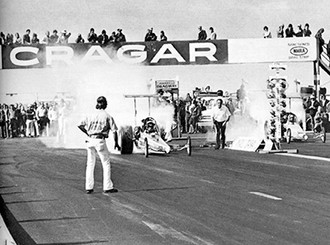 1965. Cragar wheels made its mark in drag racing associations such as the National Hot Rodding Association, The International Hot Rodding Association, and the American Hot Rodding Association.