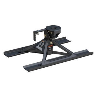 CURT® - CrossWing 20K 5th Wheel Hitch with Bed Protectors for 2-5/16" Gooseneck