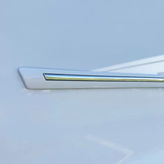 Dawn® - 1.25" Wide Body Side Moldings with Chrome Insert (Painted)