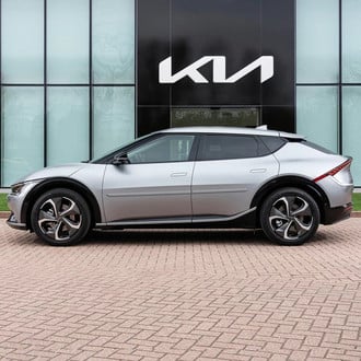 Dawn® - 1.25" Wide Body Side Moldings with Color Insert (Painted)