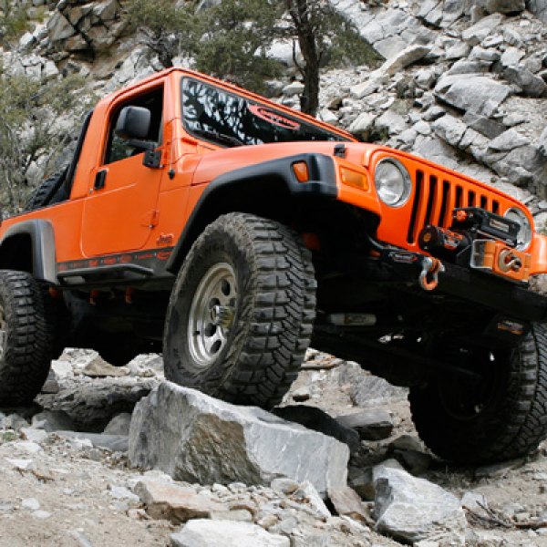 Daystar™ - Suspension, Lift Kits, Leveling Kits, Bushings | CARiD