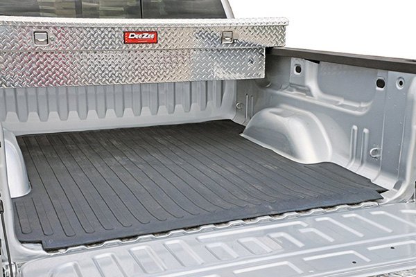 Dee Zee® Heavyweight Bed Mat, 78.5