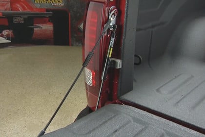 Dee Zee® - Tailgate Assist Installation Video