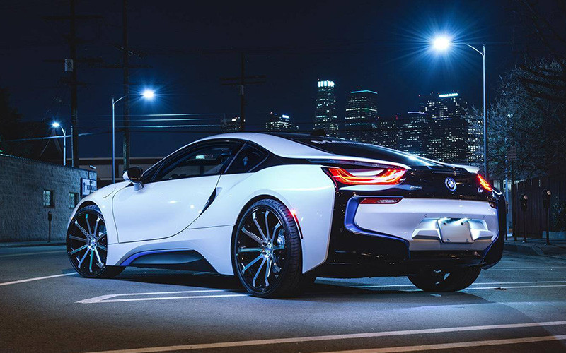Delinte Tire On BMW
