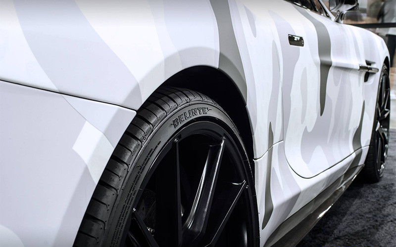 Delinte D7 On Aston Martin