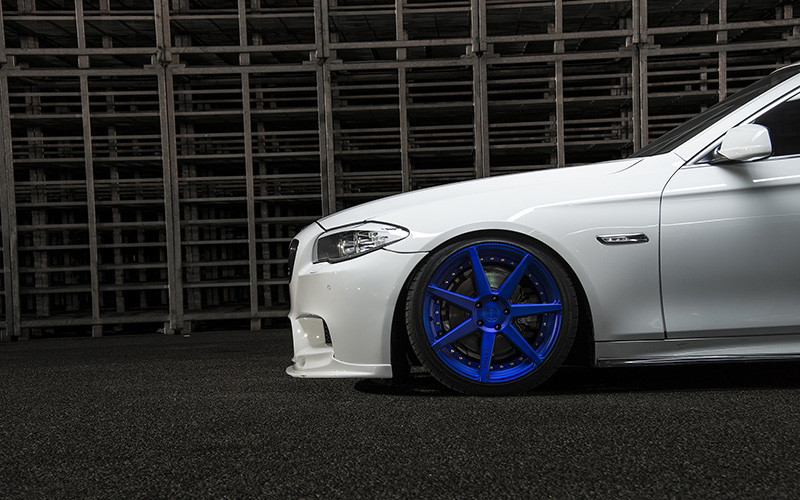 Delinte Tire On BMW