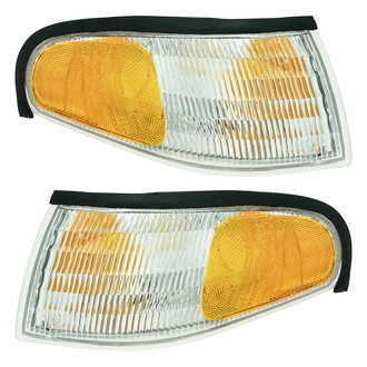 DIY Solutions® - Driver and Passenger Side Replacement Turn Signal/Corner Lights