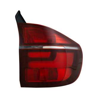 DIY Solutions® - Passenger Side Outer Replacement Tail Light