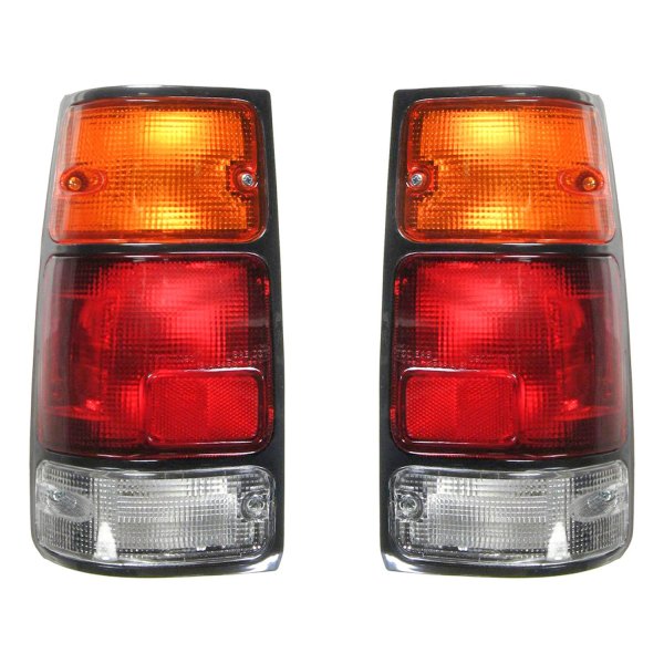 DIY Solutions® - Driver and Passenger Side Replacement Tail Lights, Isuzu Amigo