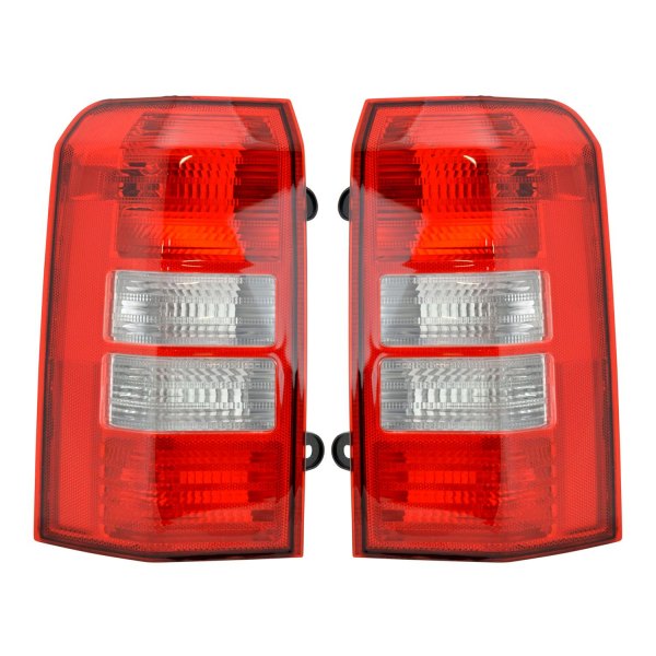 DIY Solutions® - Driver and Passenger Side Replacement Tail Lights, Jeep Patriot