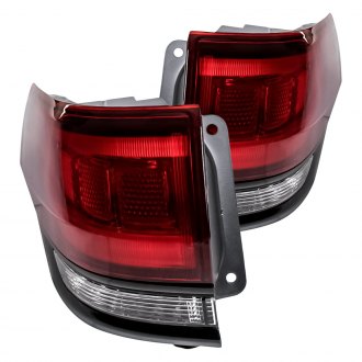 DIY Solutions® - Driver and Passenger Side Replacement Tail Lights