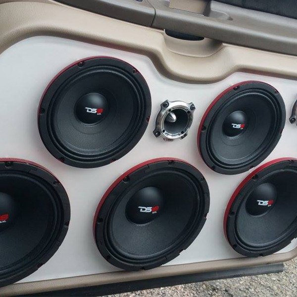 DS18® - Portable Speaker with Metal Mesh