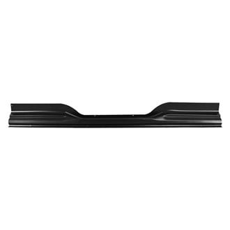 Dynacorn® - Tail Lamp Center Panel