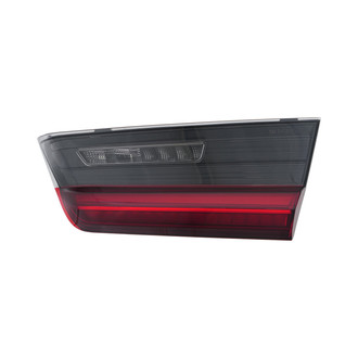 Eagle Eyes® - Passenger Side Inner Replacement Tail Light (Standard Line)